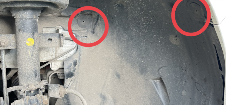 Jak wymienić filtr paliwa w Renault Clio? Wymiana filtra paliwa w Renault Clio.