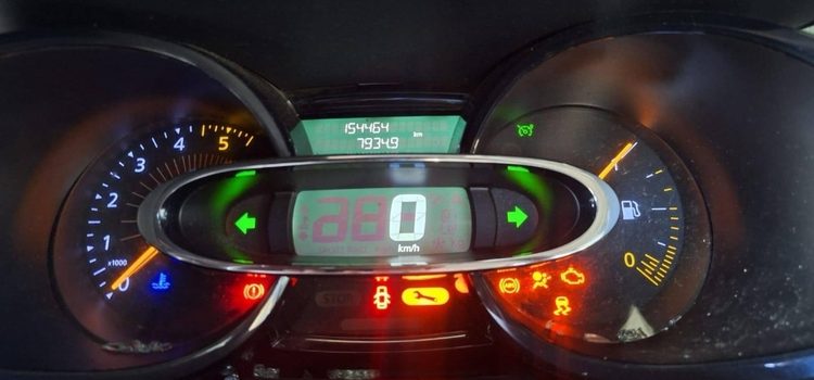 Voyants Renault Clio 4 : signification des témoins du tableau de bord Voyants Renault Clio 4 : signification des témoins du tableau de bord